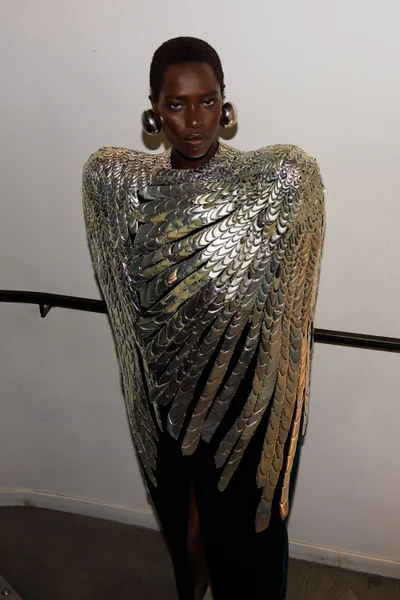 Look 5